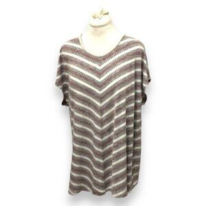 Lane Bryant Women’s Short Sleeve V Neck Stripe Sweater Tunic, size 22/24